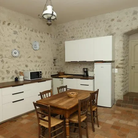 Chartreuse De La Sylve Bénite Karakteristieke Met Grote Capaciteit Vakantiehuis